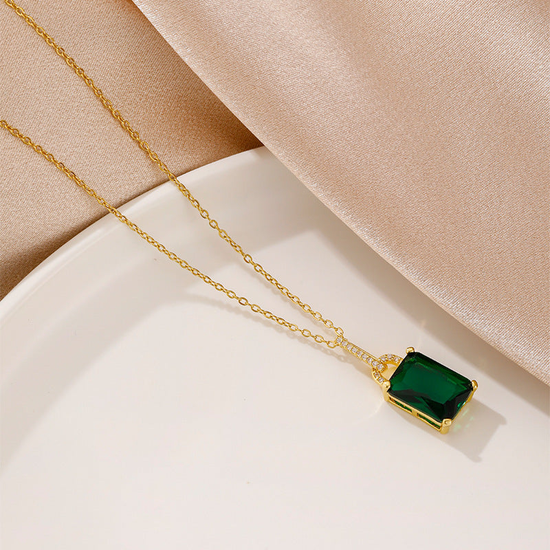 French Copper Vintage Court Style New Fashion Square Emerald Pendant Necklace Female Accessories Clavicle Chain High Sense